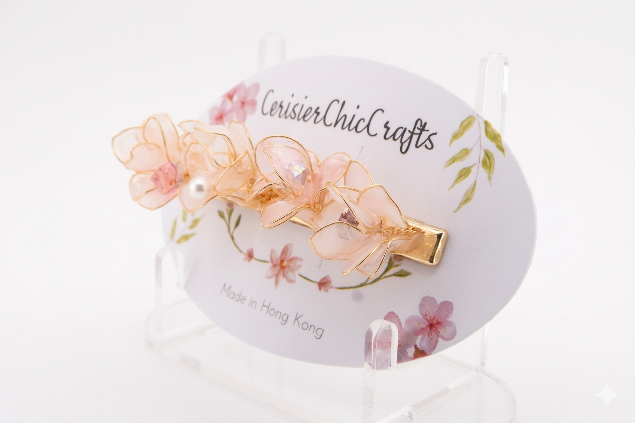 "Dreamy Sakura" Handcrafted Resin Hair Clip – Artisan Gold-Edged Petals & Pearl Accessory
